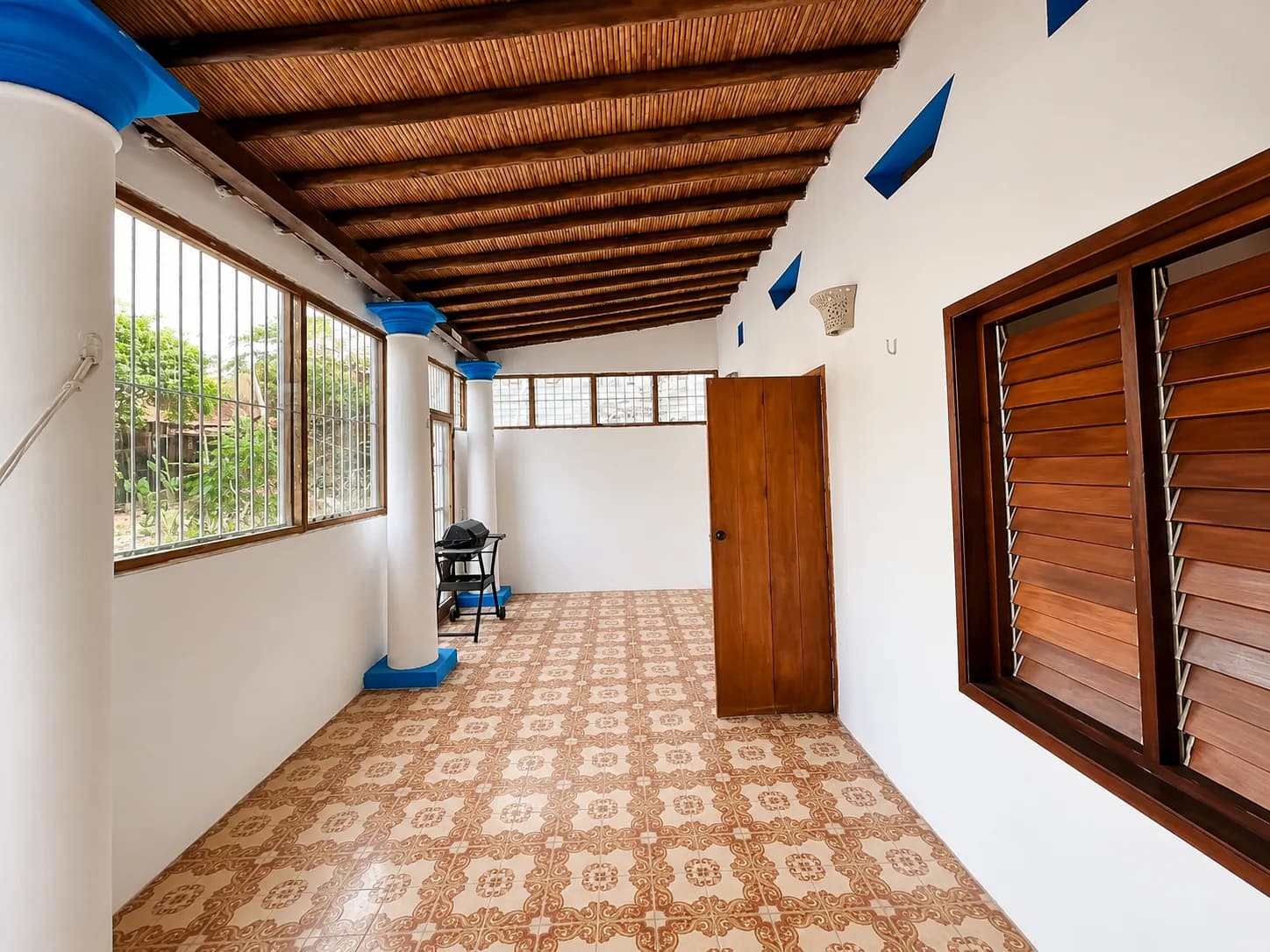 Casa Colonial with Sea Views at Playa Zaragoza - Image 3