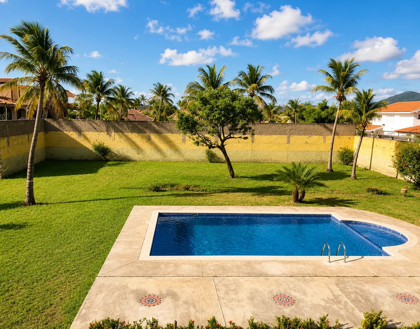 Casa Juangriego – Five-Bedroom House with Pool on a 2,300 m² Plot - Image 2